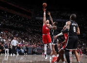 米兰体育-快船大胜篮网，取得四连胜