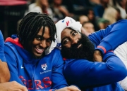 米兰体育官方网站-76人大胜老鹰，结束两连败