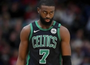 米兰体育入口-绿军遭遇失利，凯尔特人最强一击不再？