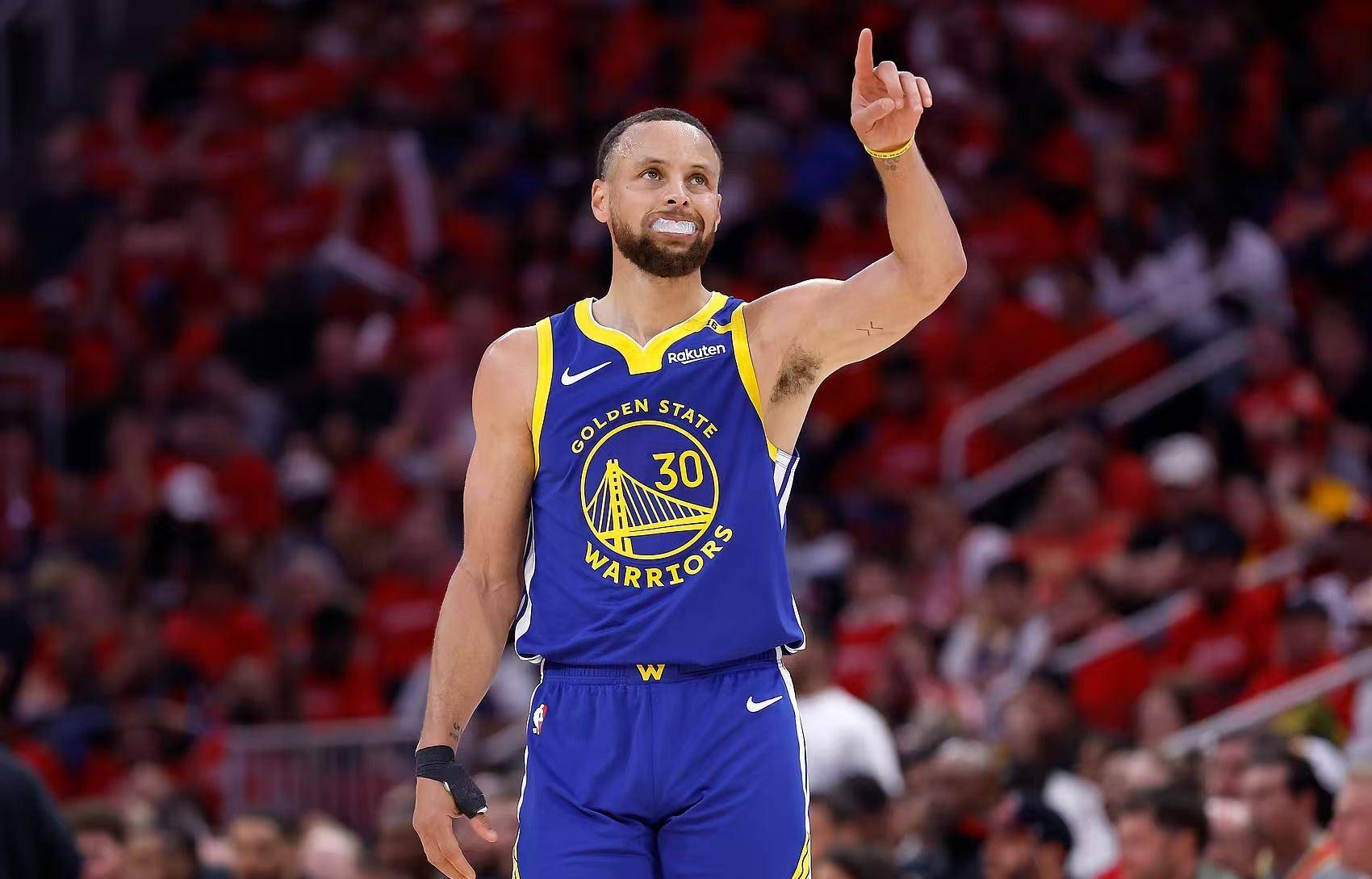 勇士大胜湖人,库里砍41分 勇士大胜湖人,库里砍41分