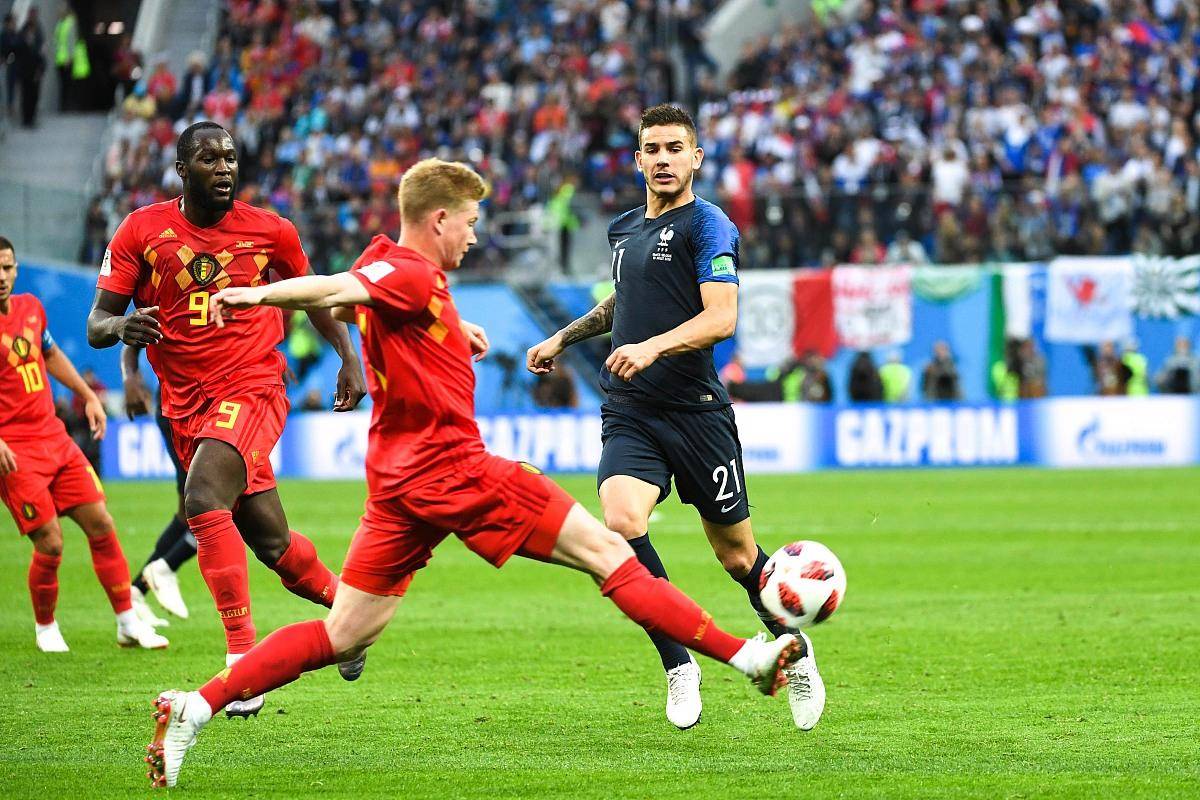 罗马尼亚客场战胜奥地利,小组晋级机会增大 罗马尼亚客场战胜奥地利,小组晋级机会增大