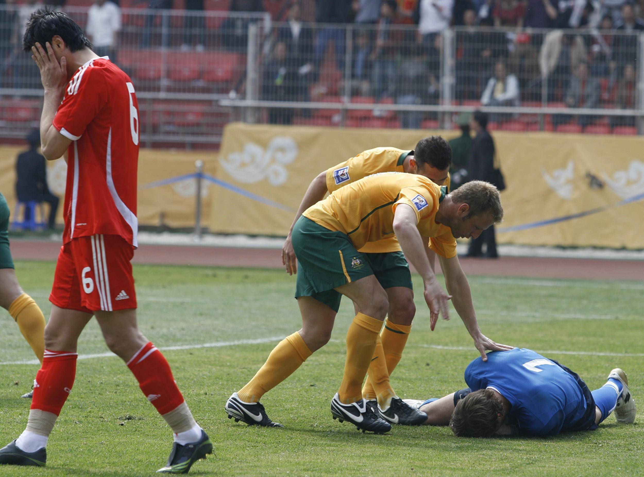 关于里昂球员意外受伤，球队实力或将受到影响的信息