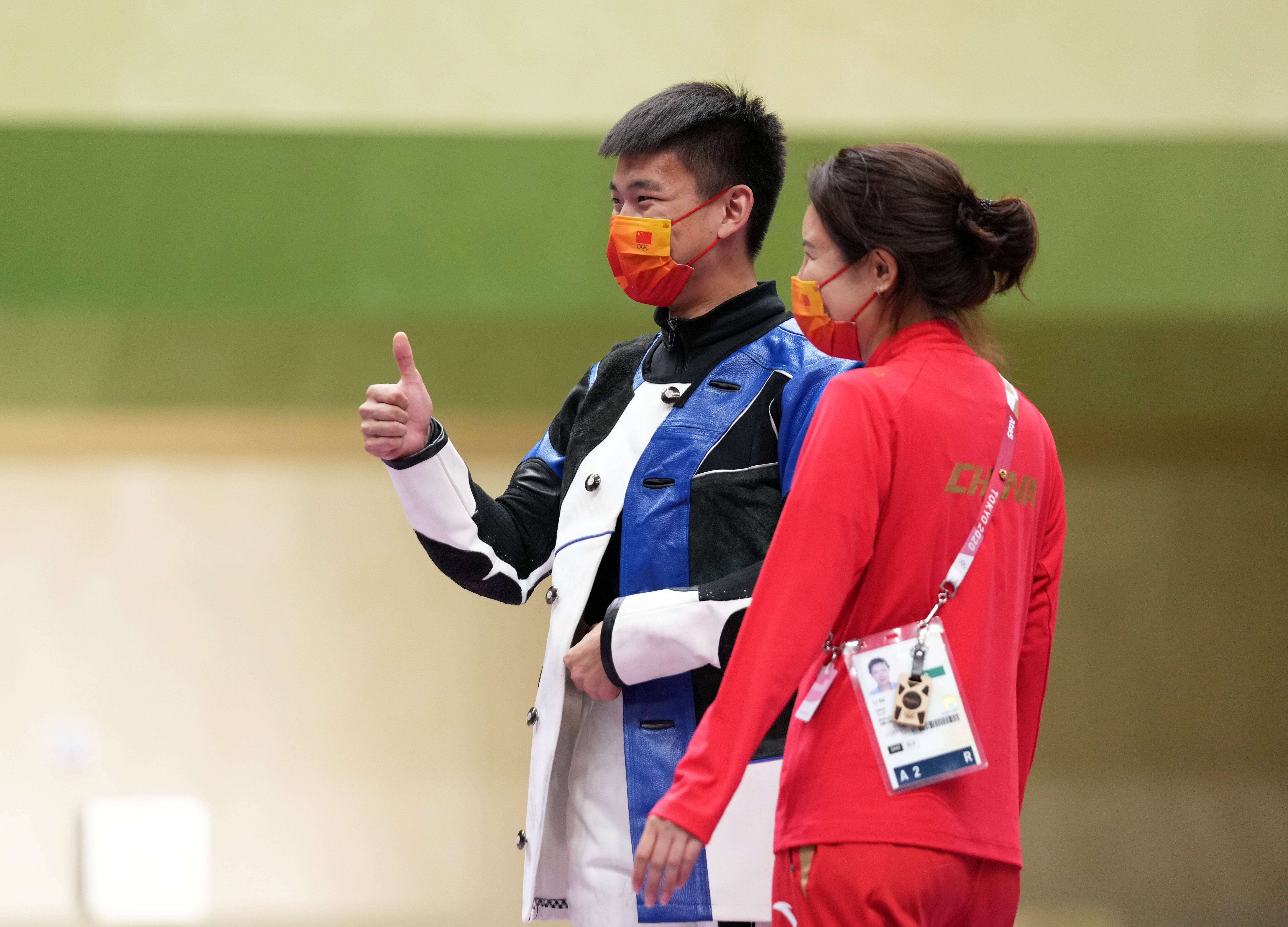 新加坡选手在射击比赛中夺冠 新加坡选手在射击比赛中夺冠