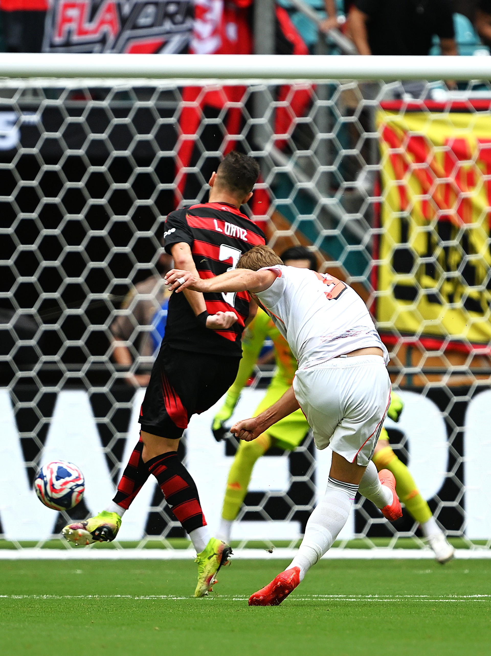 拜仁慕尼黑在欧洲俱乐部比赛中大胜，晋级四分之一决赛