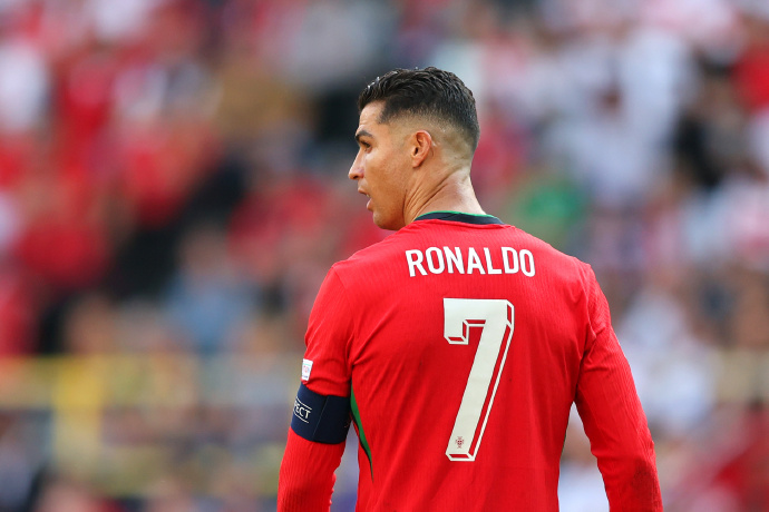 C罗帽子戏法!葡萄牙3-0战胜匈牙利取得欧洲杯开门红 C罗帽子戏法!葡萄牙3-0战胜匈牙利取得欧洲杯开门红