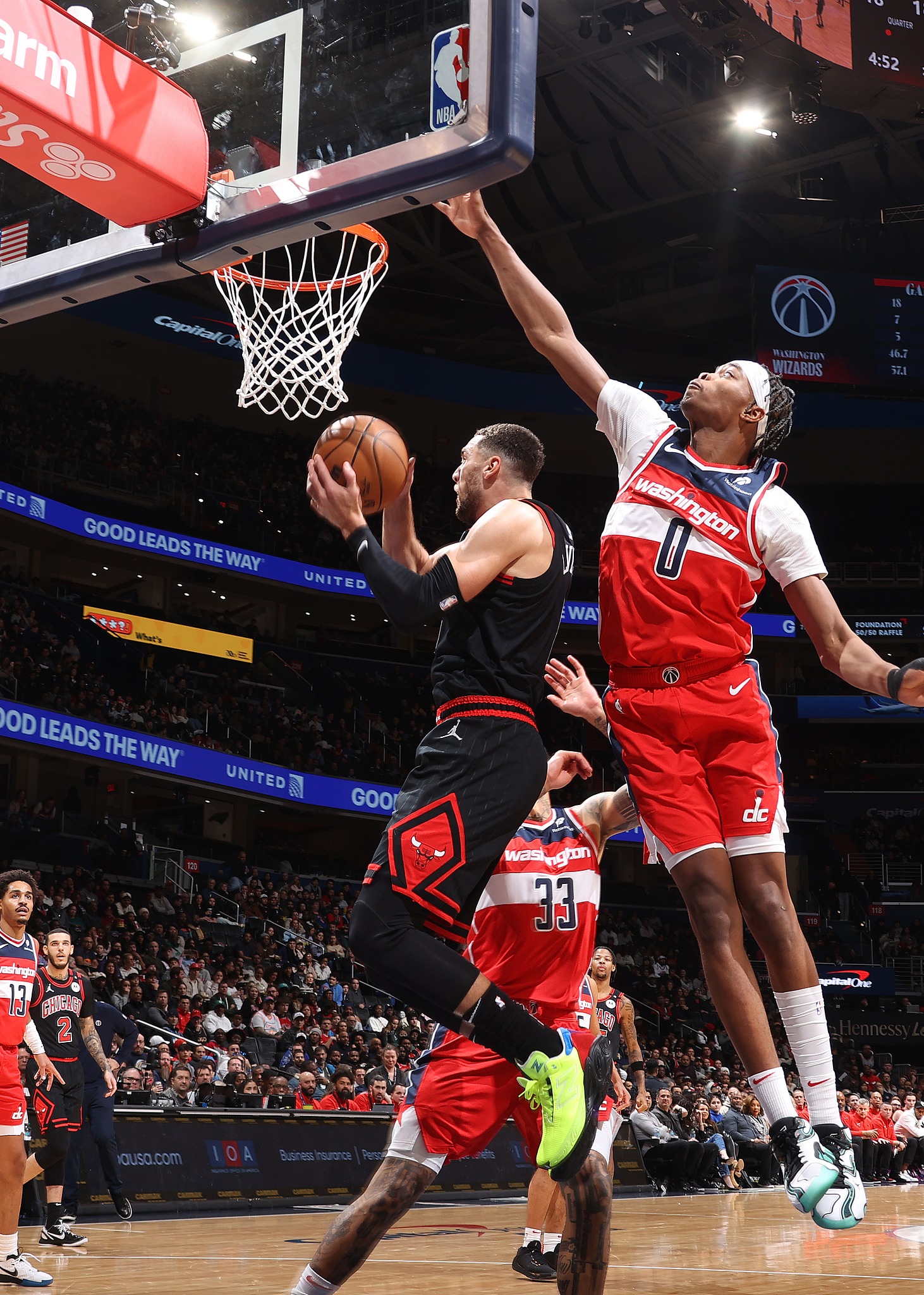 公牛力克活塞,取得三连胜 公牛力克活塞,取得三连胜