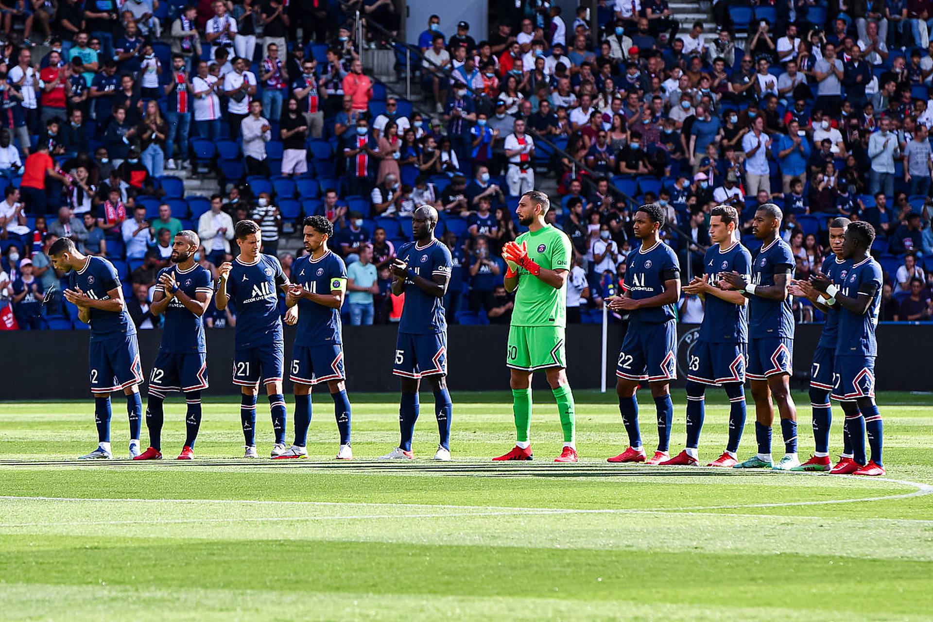 巴黎圣日耳曼战胜摩纳哥,豪取法甲联赛冠军! 巴黎圣日耳曼战胜摩纳哥,豪取法甲联赛冠军!