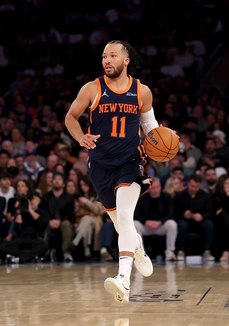 马刺逆转山东队，布伦森刷新纪录